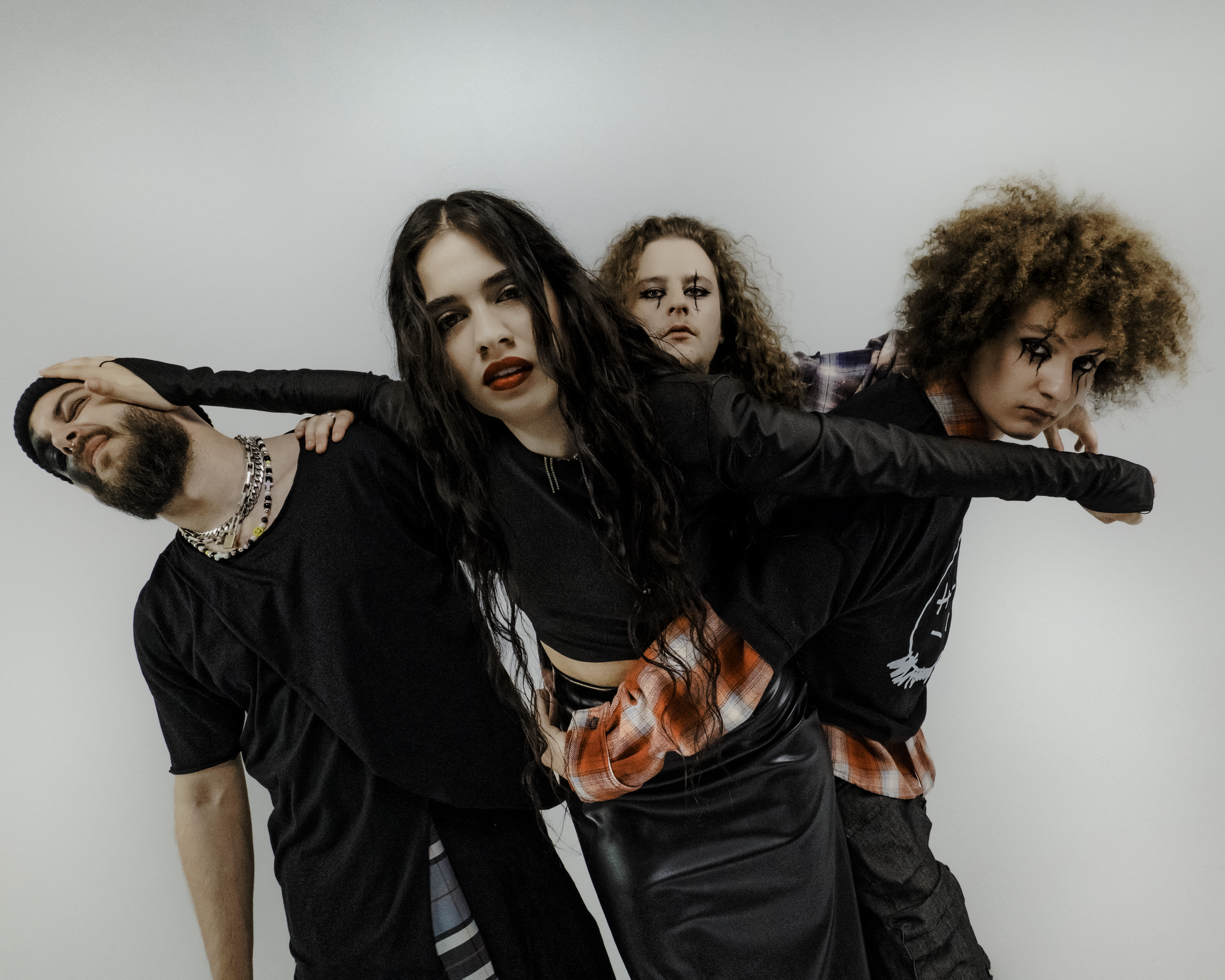 Dante, Dora, Dani și Codruț